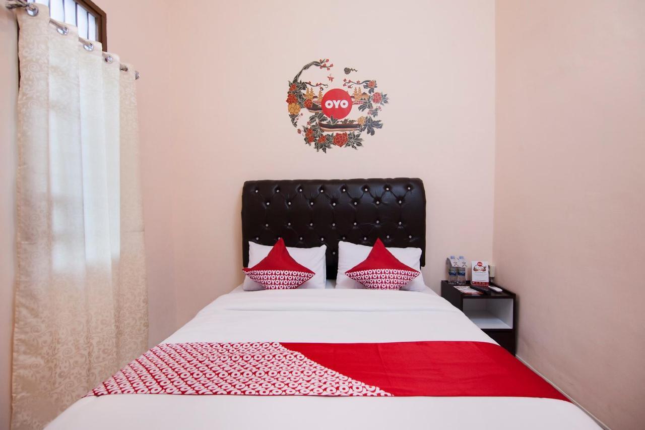 Oyo 885 Tangkul Residence Medan Eksteriør bilde